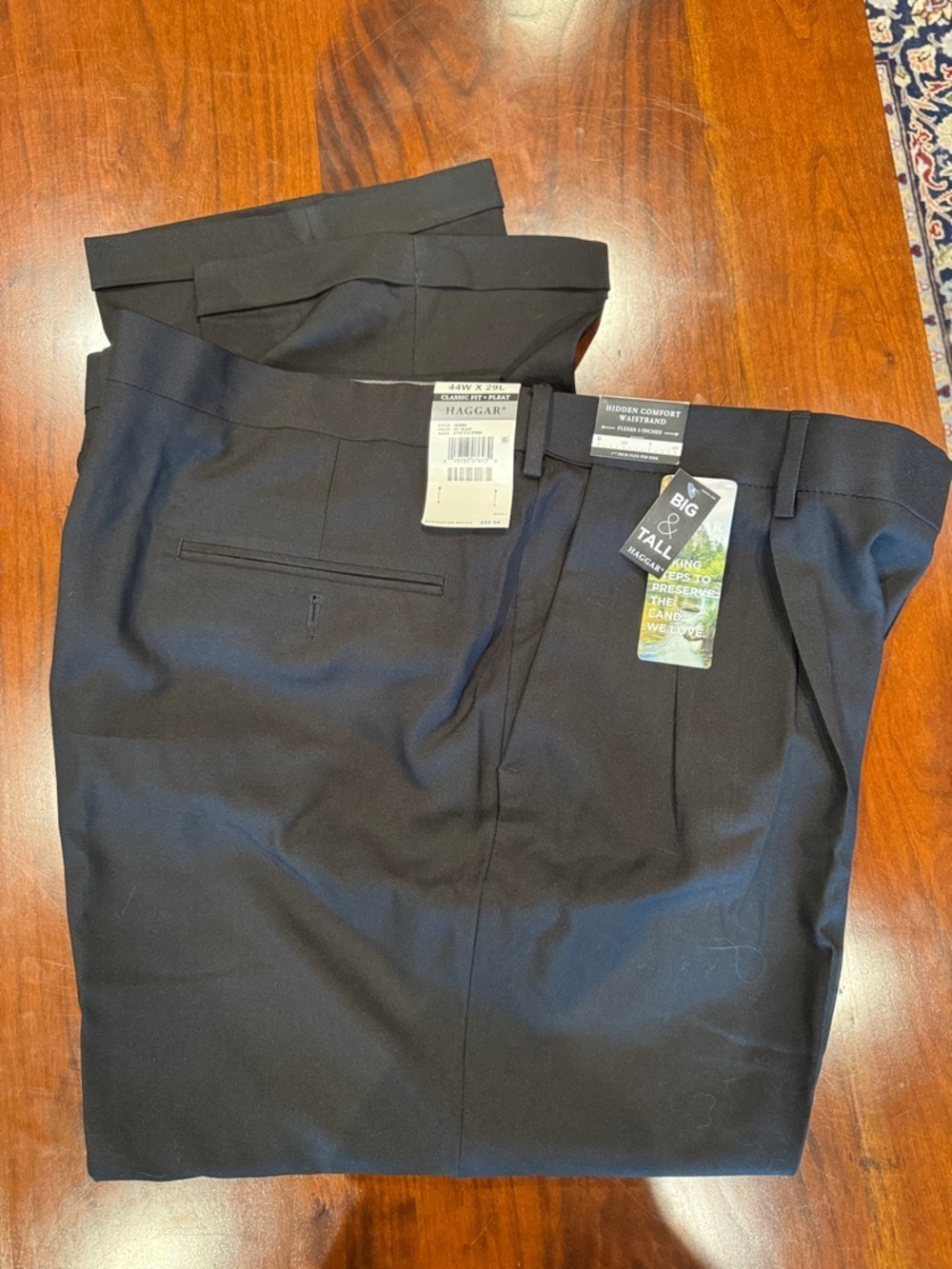 NWT Haggar Men's Premium Comfort Black Dress Pants Cuffed Pleated Front